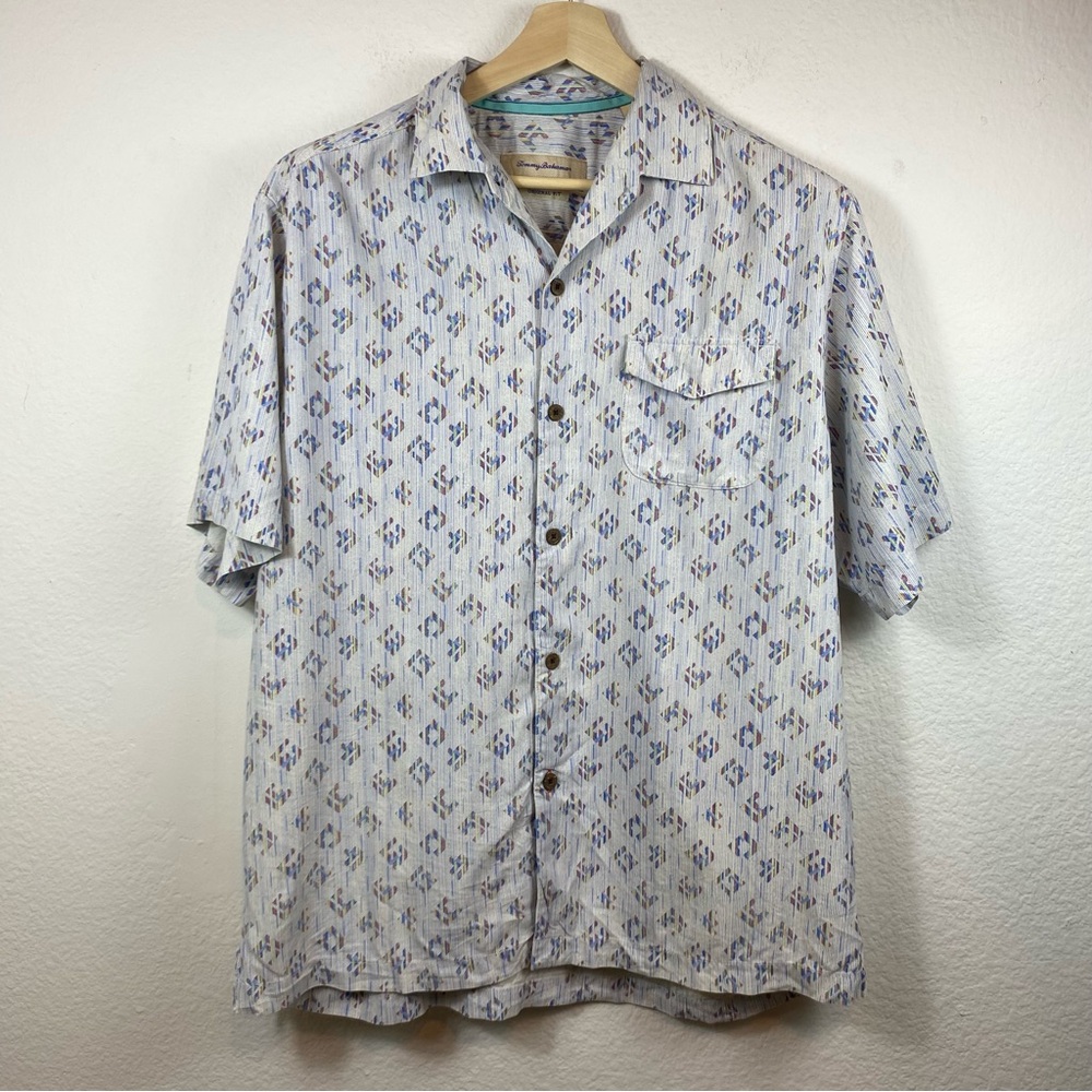 Tommy Bahama Men’s Med 100% Silk Button‎ Up Short Sleeve Shirt Geometric Travel